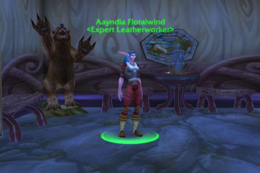 Aayndia Floralwind, Expert Leatherworker in Ashenvale (WoW Forever)